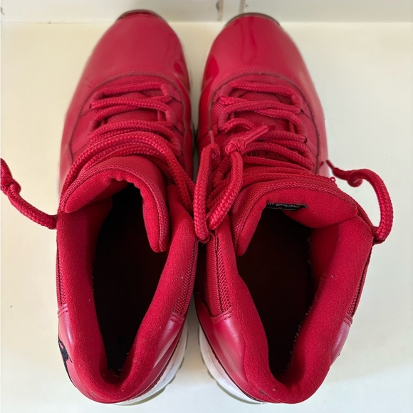 Nike Jordan 11 XI Men’s Red Sneakers in size 11.5 Win like 96 - Picture 8 of 8
